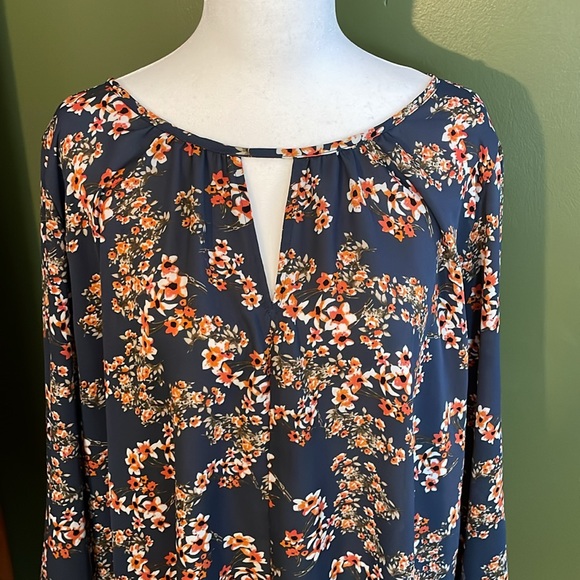 West K tie front blouse - Picture 3 of 4